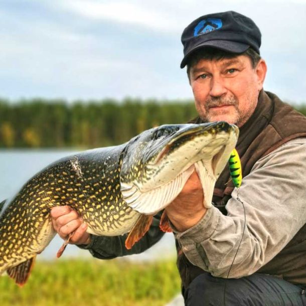 Jättihauen kalastusta